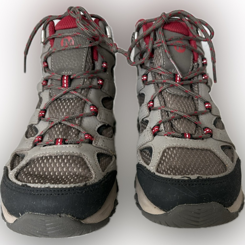 Merrell Gray and Red Hiking Boots sz 6 Men’s, EU 37